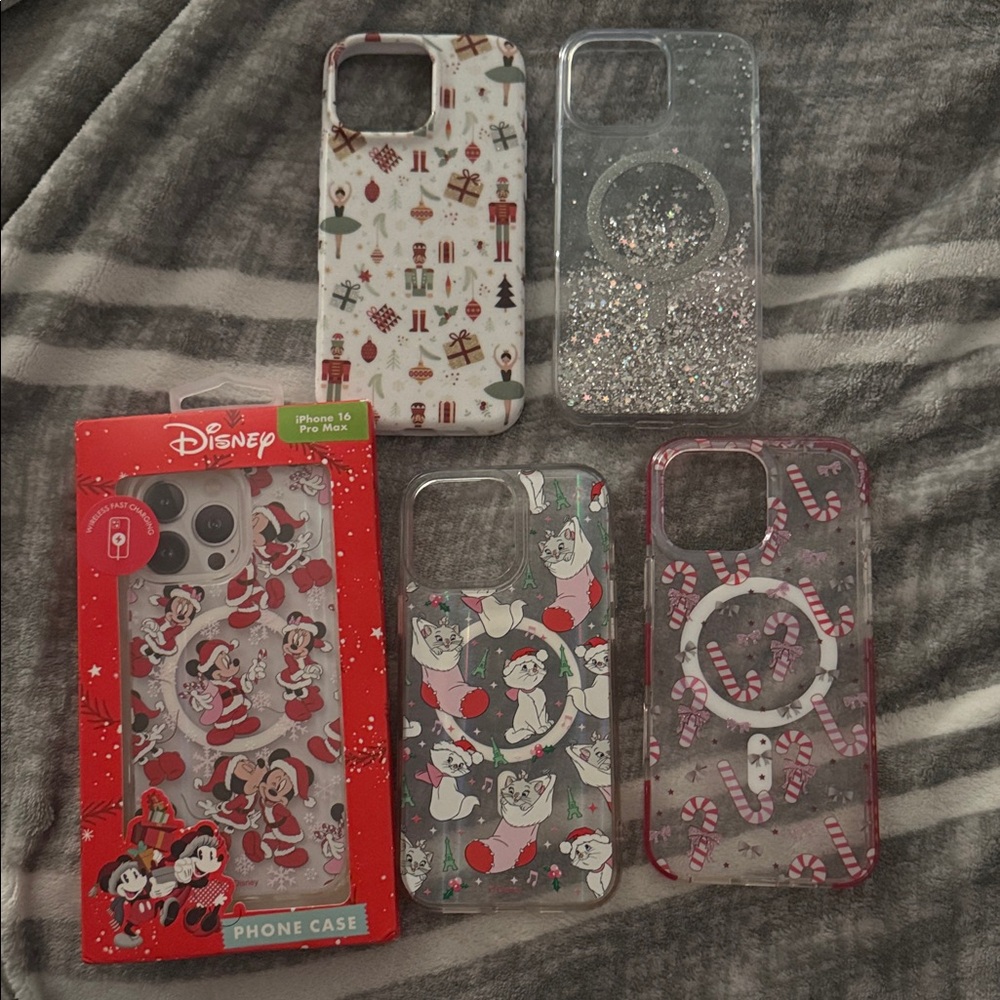 Disney/Holiday iPhone 16 Pro Max